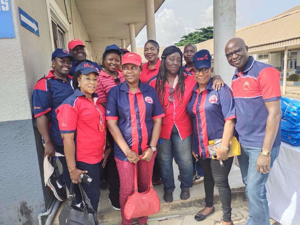 Volunteers Changing Lives